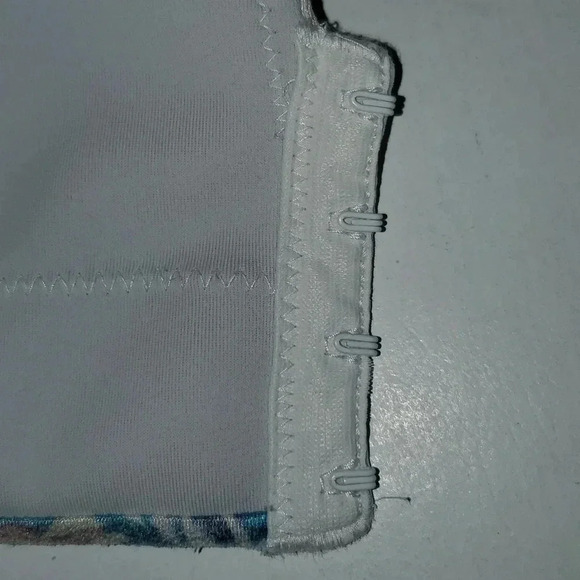 Cacique Lightly Lined Full Coverage Back Smoothing Bra Size 44DD - Picture 13 of 16